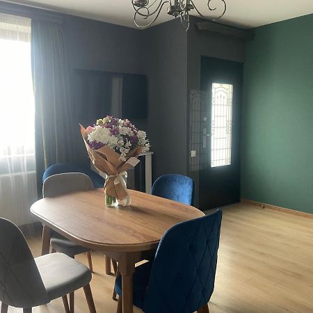 Paradise Inn Kazbegi מראה חיצוני תמונה