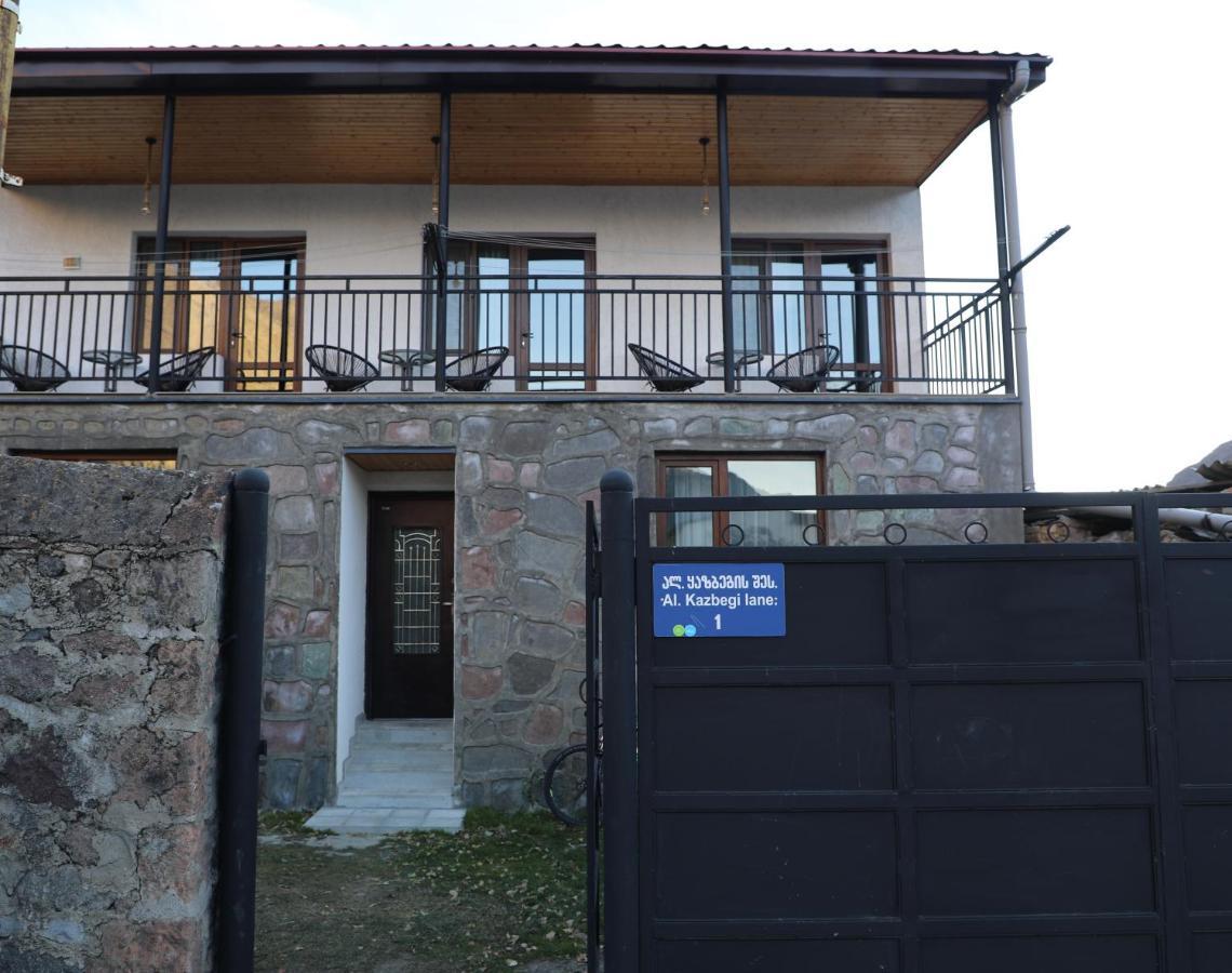 Paradise Inn Kazbegi מראה חיצוני תמונה